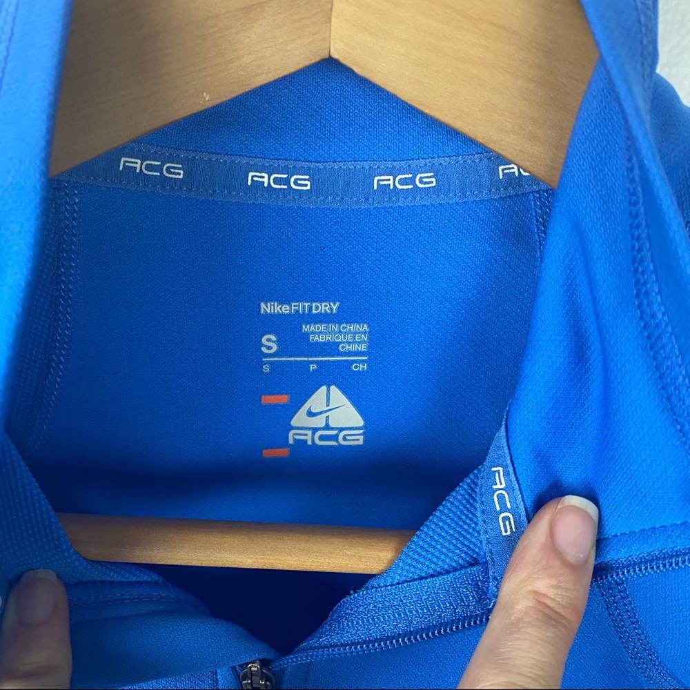 Nike ACG Blue Halfzip Pullover Top small - Picture 4 of 5